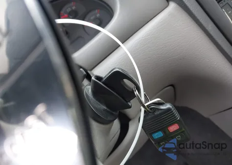 2001 Ford Mustang из США, поврежденный, VIN 1FAFP40471F170649